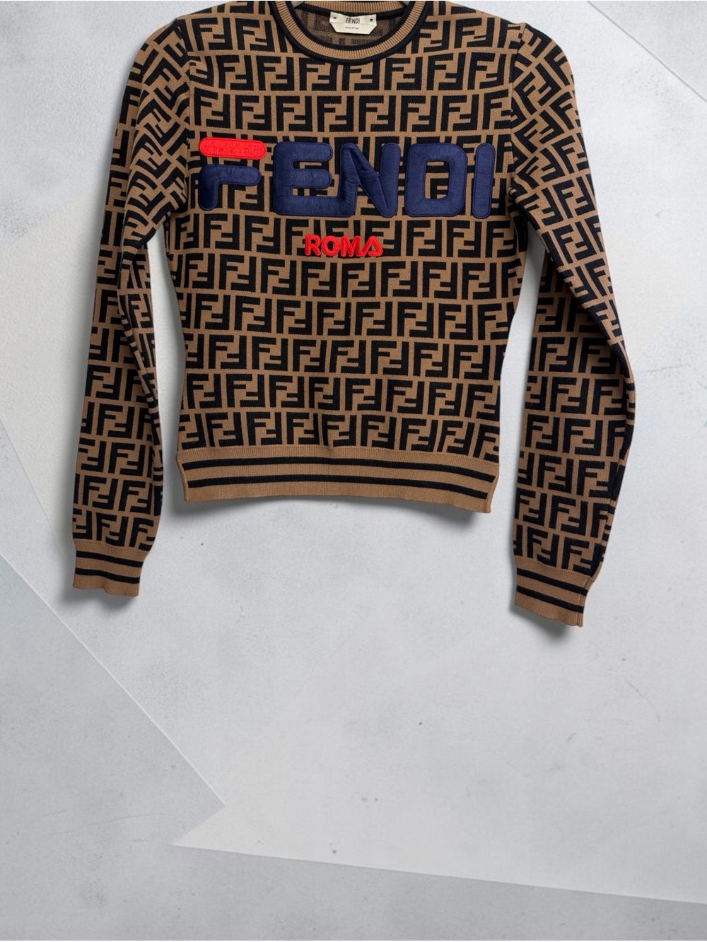 EUC- Fendi FF sweater- Size 0- 36 IT- MSRP $1090